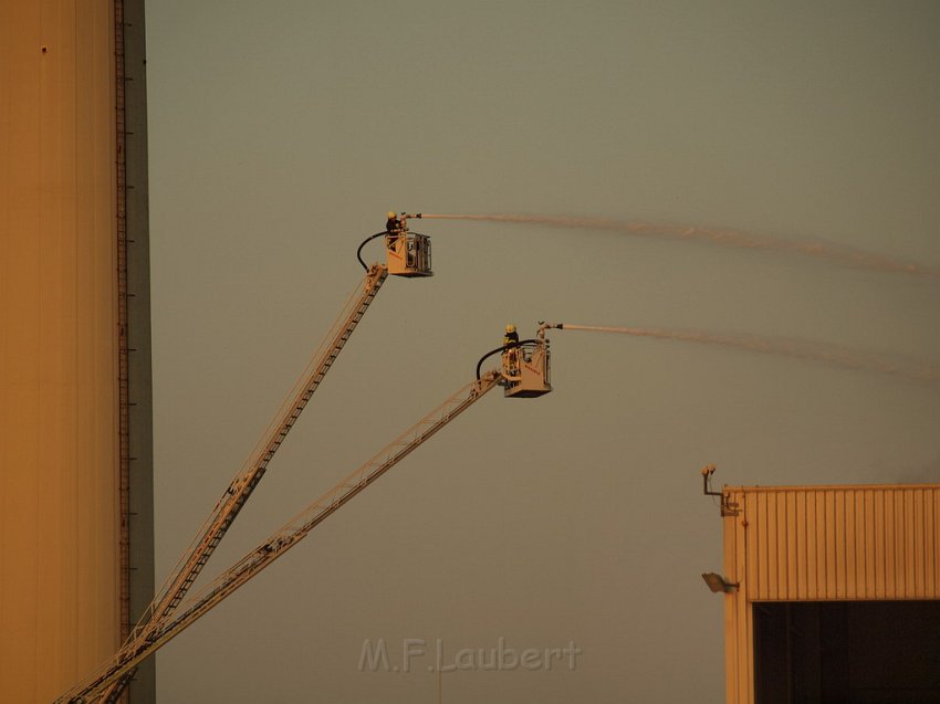 Feuer5 Koeln Niehl GVG Geestemuenderstr P359.JPG